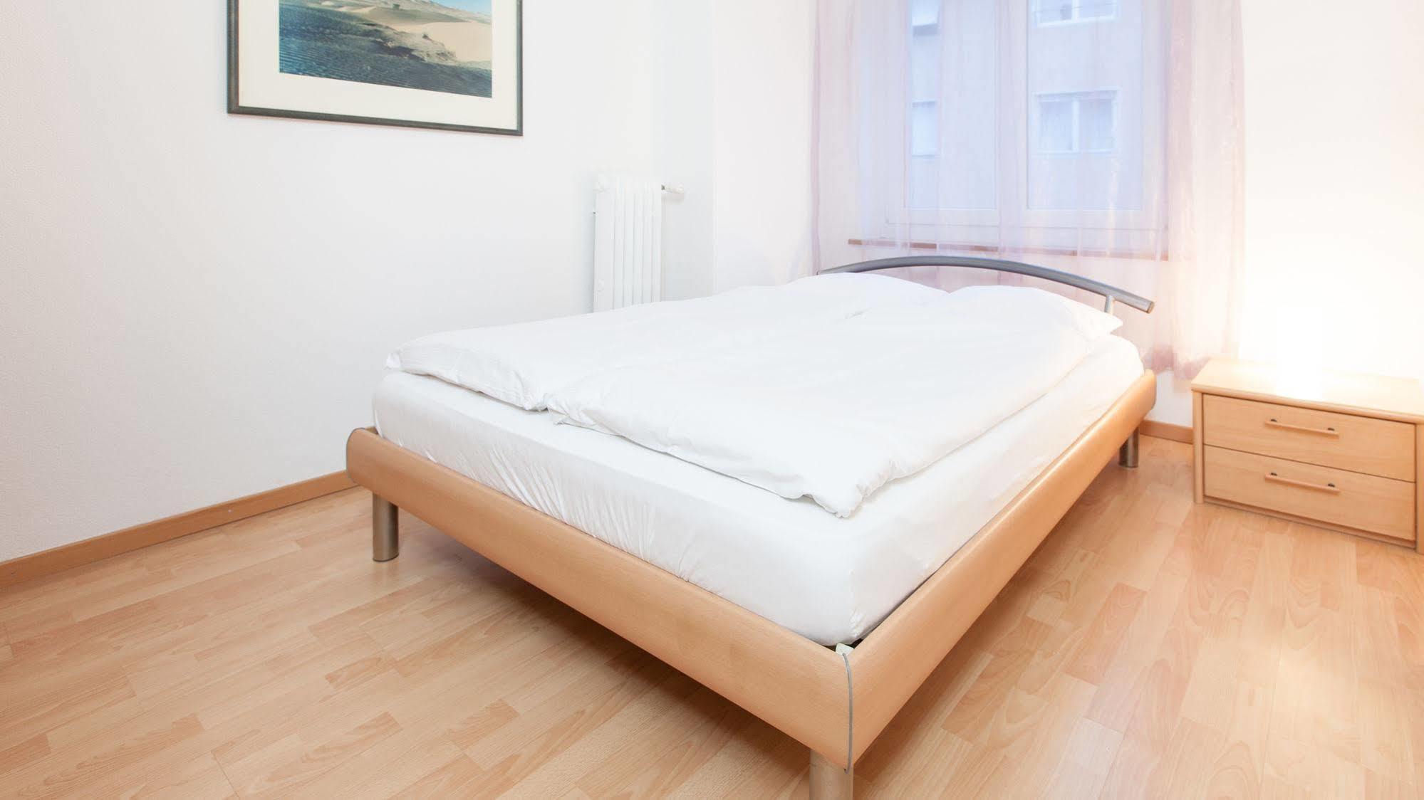 Swiss Star Universitaetstrasse 3*